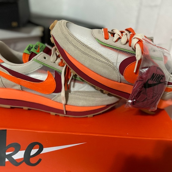 Nike LD Waffle
sacai CLOT Kiss of Death Net Orange Blaze - Picture 7 of 8